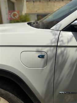 جیپ گراند شیرۆکی